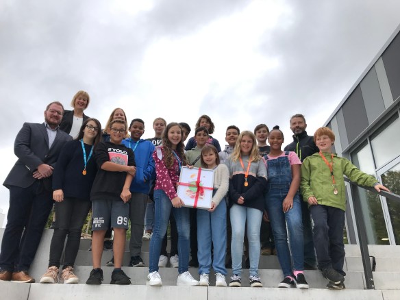 Foto Gewinnübegabe.JPG